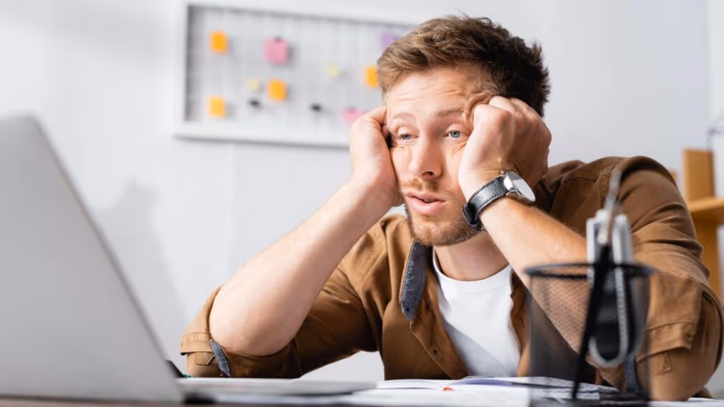 Estar sempre cansado virou normal, mas não é saudável