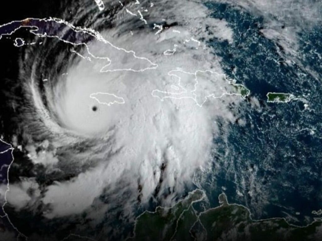 Furacão “Melissa” chega a Cuba após destruição generalizada na Jamaica