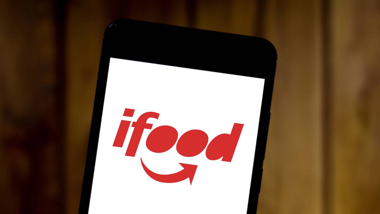 Como pagar menos no iFood com 7 dicas infalíveis