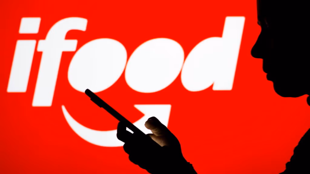 iFood testa IA no WhatsApp e robô para acelerar entregas