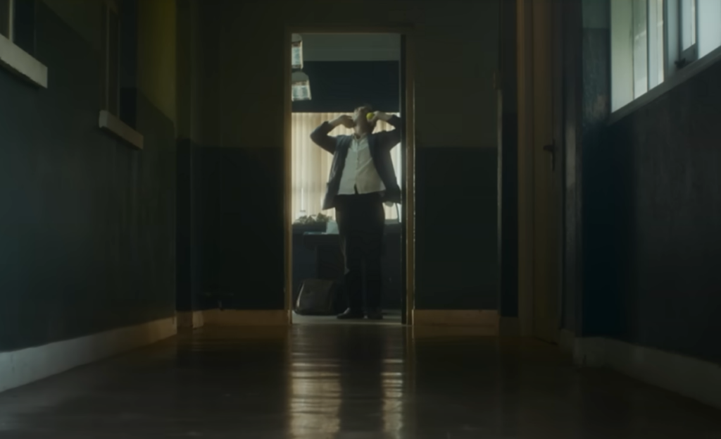 O novo filme de Cillian Murphy na Netflix é um dos dramas mais intensos do ano