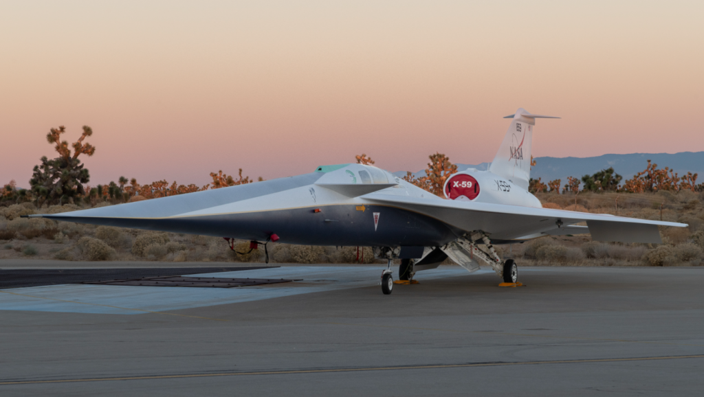 O avião X-59 faz parte do programa Quesst da NASA, onde a nave será utilizada para estudos sobre o estampido do "sonic boom" - Reprodução/NASA/Steve Freeman