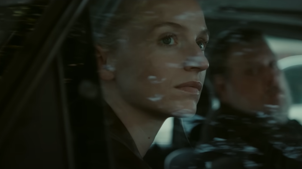 ‘A Agente’ mistura espionagem e drama psicológico e domina o top da Netflix