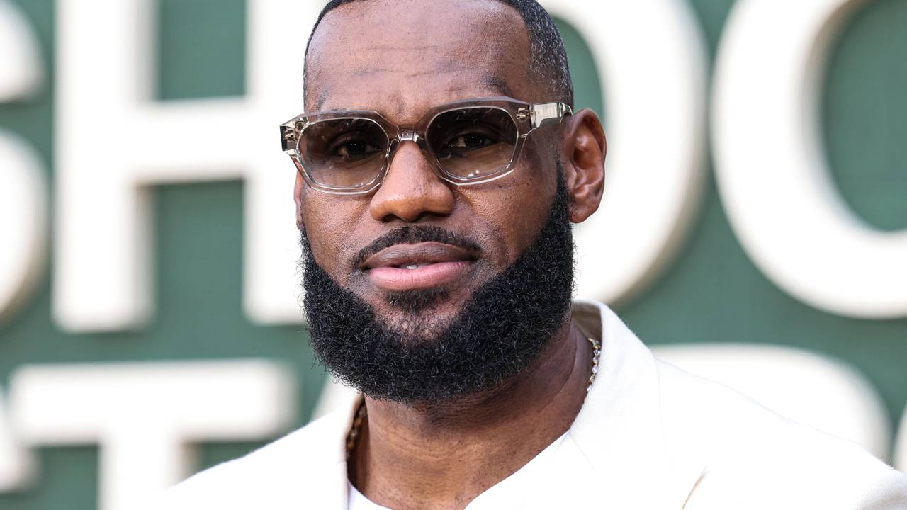 LeBron James recebe diagnóstico e é afastado dos Lakers