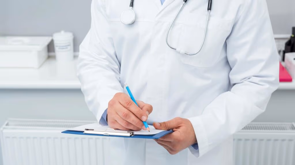 Projeto que cria ‘OAB da Medicina’ avança no Senado
