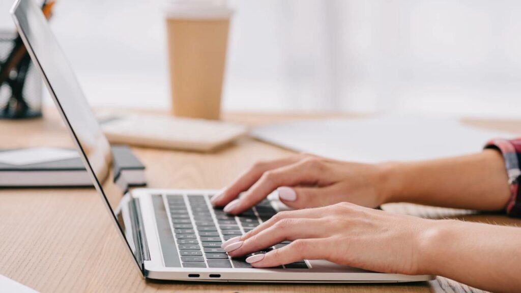 Os notebooks com melhor custo-benefício para estudantes universitários