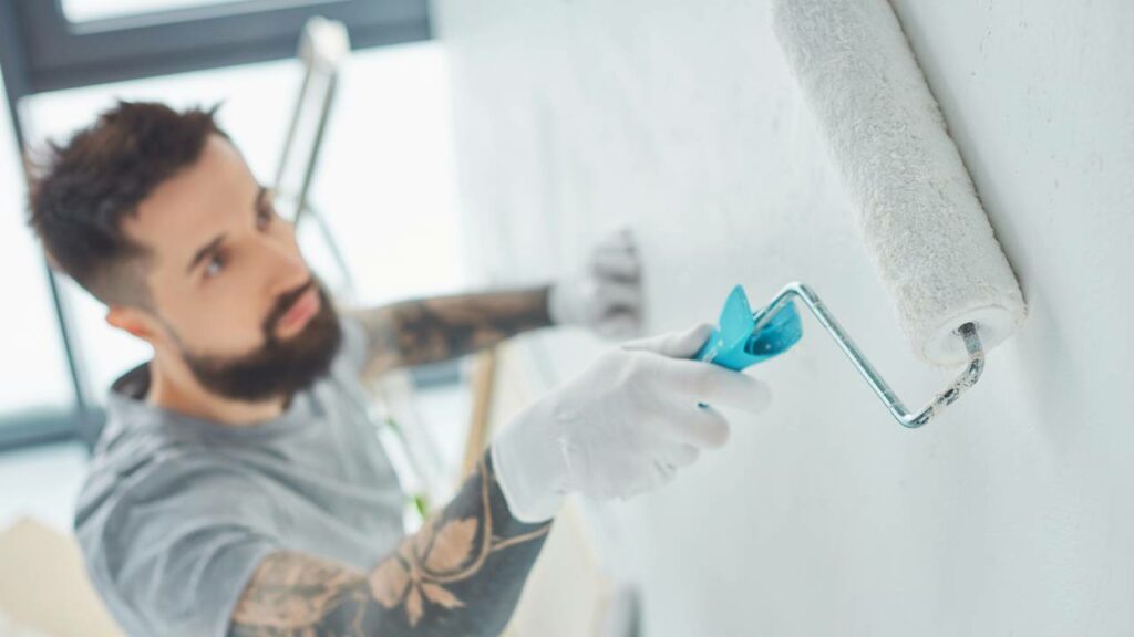 Uma simples pintura pode ajudar a aliviar os efeitos do verão - Créditos: depositphotos.com / AllaSerebrina