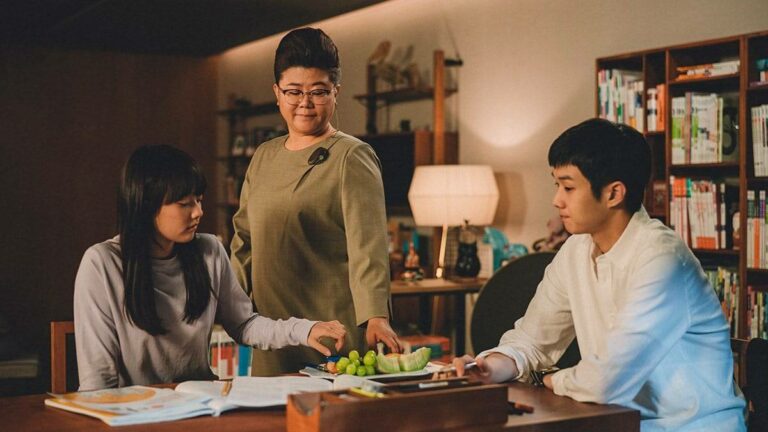 Warner fecha acordo com produtora sul-coreana vencedora do Oscar