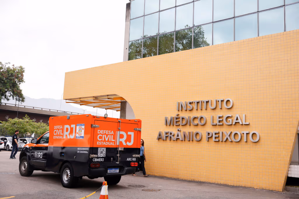 Mais de 130 mortos em megaoperação no RJ, diz Defensoria