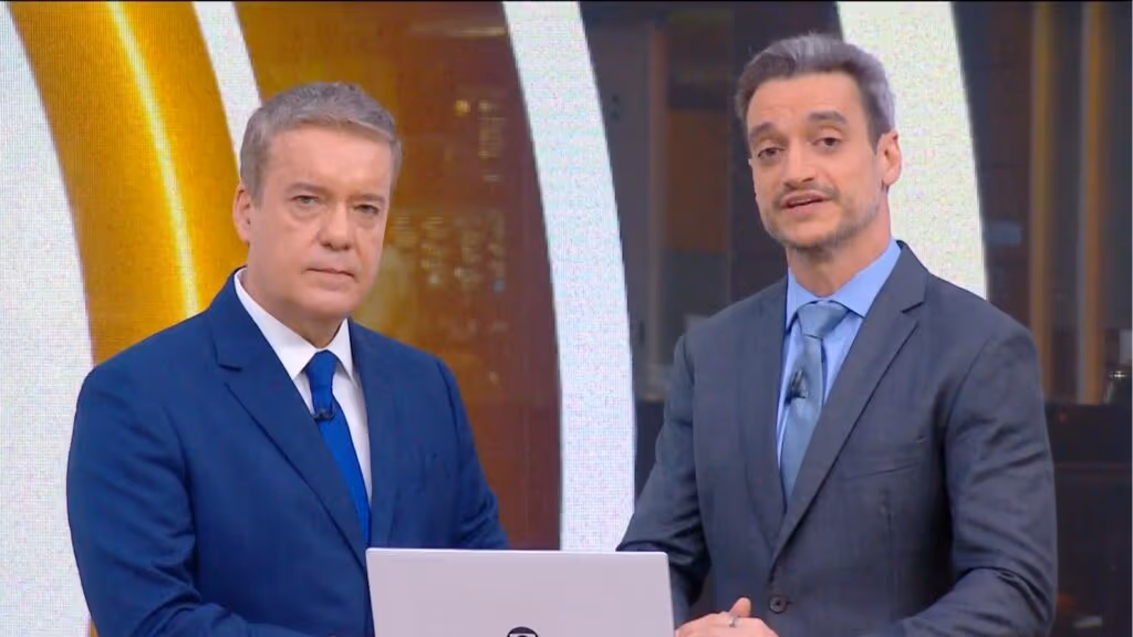 Roberto Kovalick passa comando do Hora 1 para Tiago Scheuer