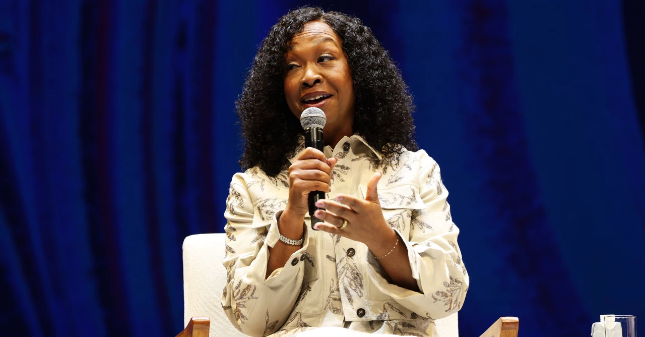 Foto de Shonda Rhimes, criadora de Grey's Anatomy