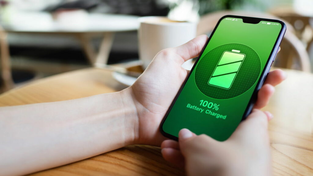 Como configurar seu celular para economizar bateria ao máximo