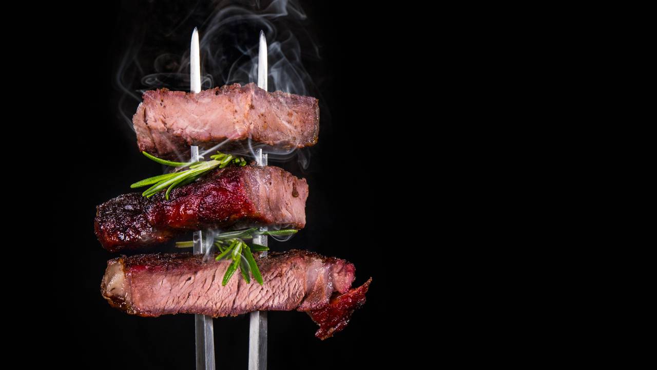 Bife ancho ou alcatra: Qual é o melhor corte para o seu churrasco?