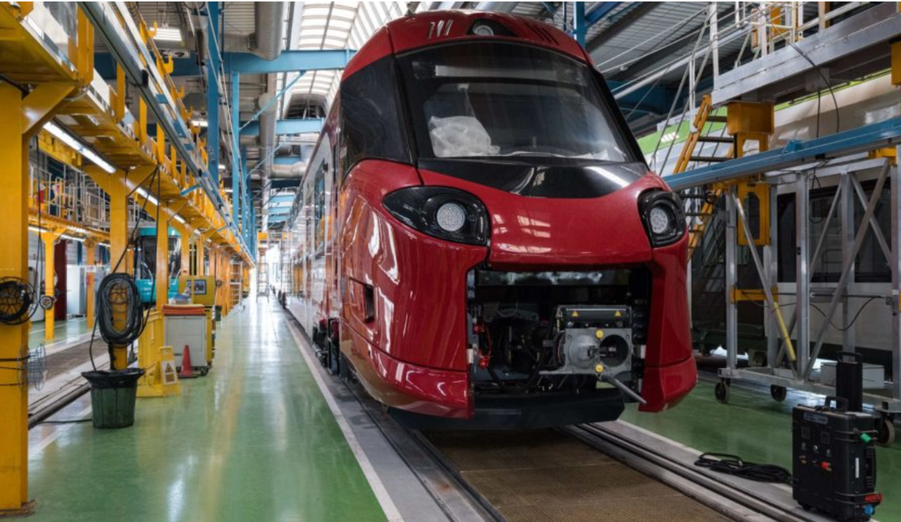 Este novo trem de 164 metros correu pela primeira vez