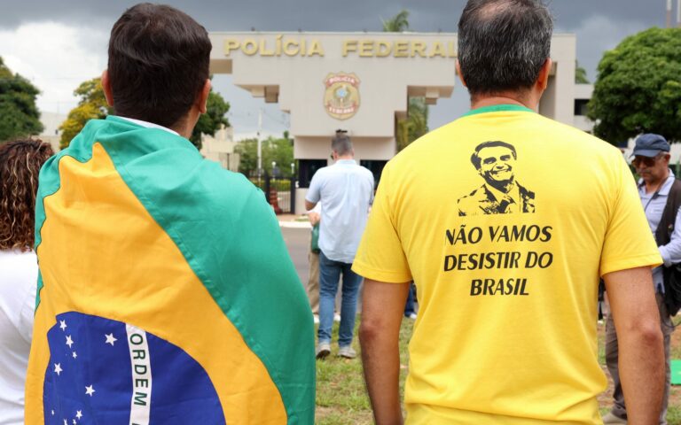 Crusoé: Família Bolsonaro sai de cena e o jogo muda