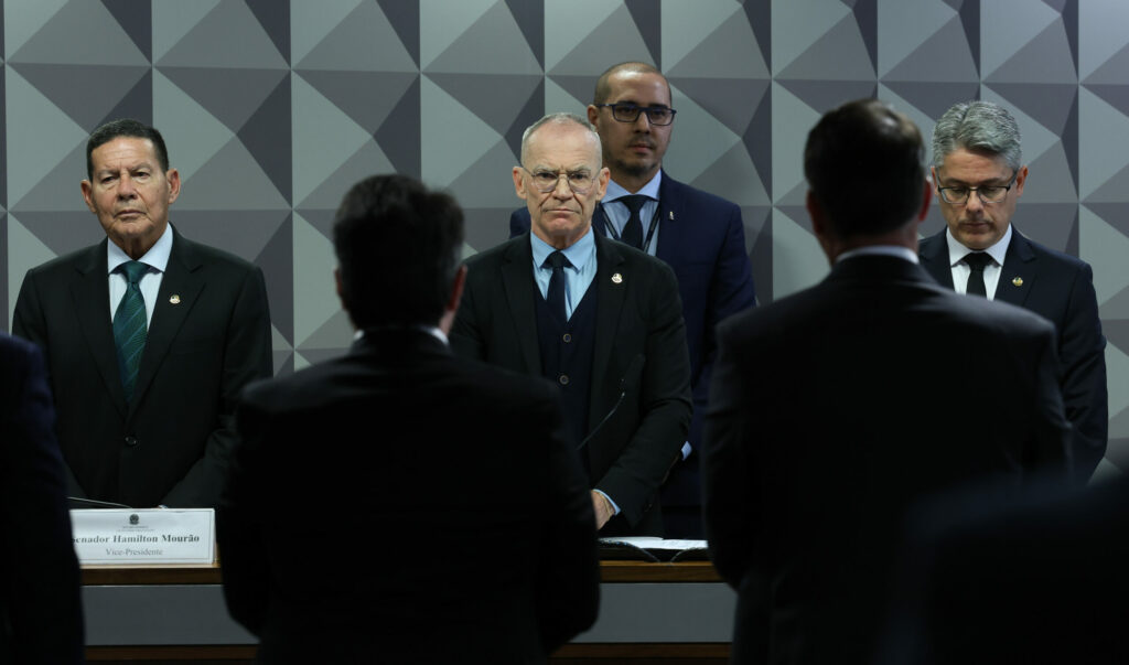 Ex-noiva de Vorcaro não é localizada e deve faltar à CPI do Crime Organizado