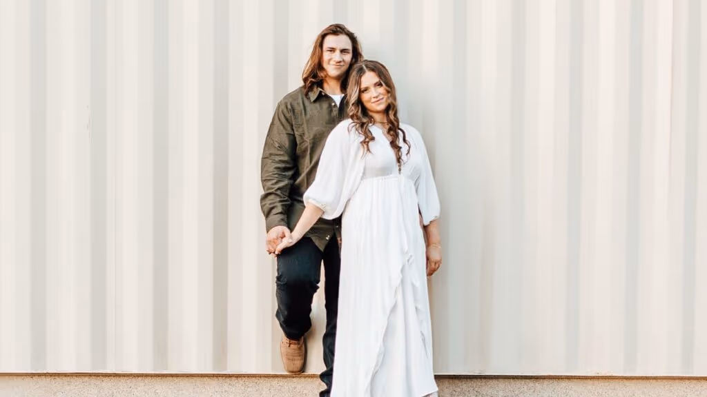 Família vive experiência única morando em um contêiner para economizar