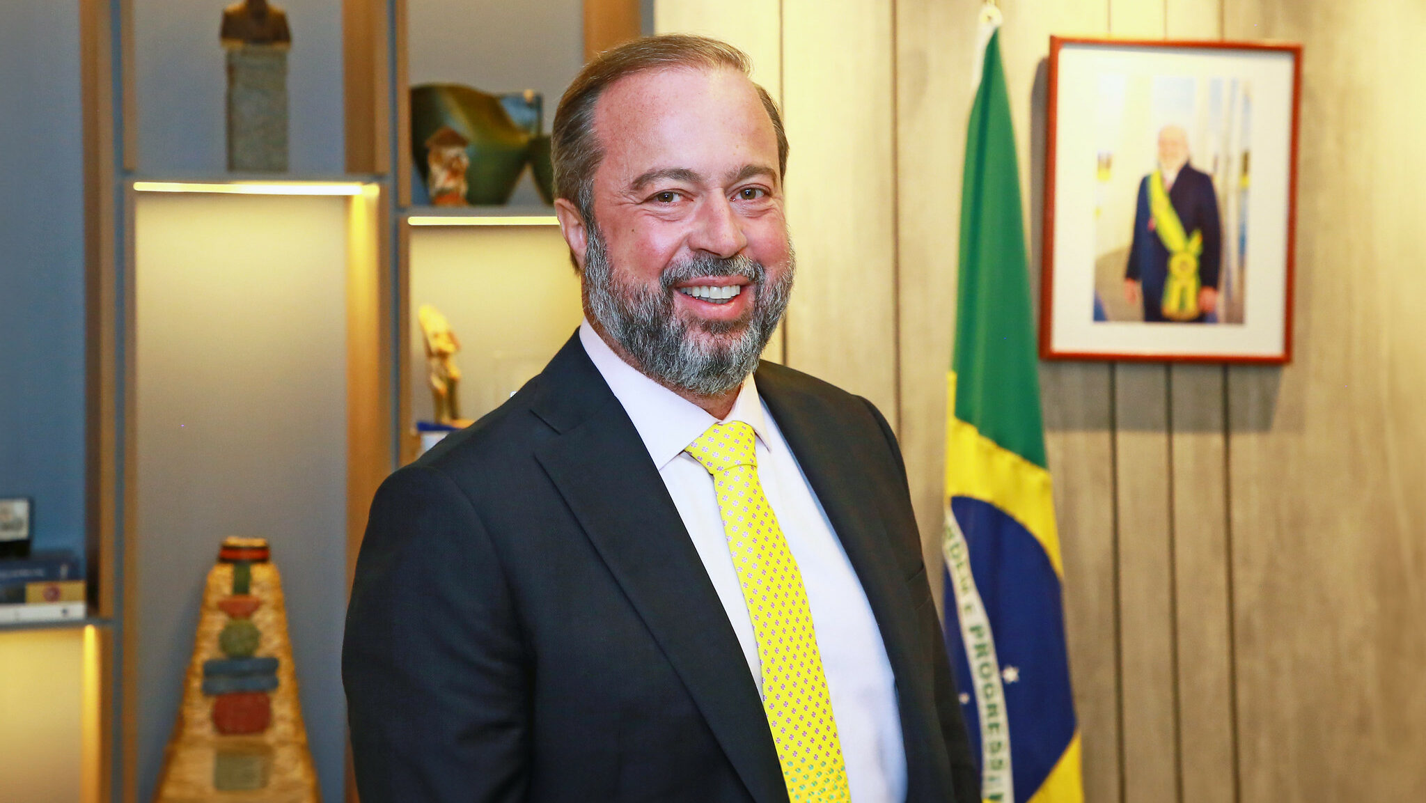 Lula é apenas uma fotografia na parede