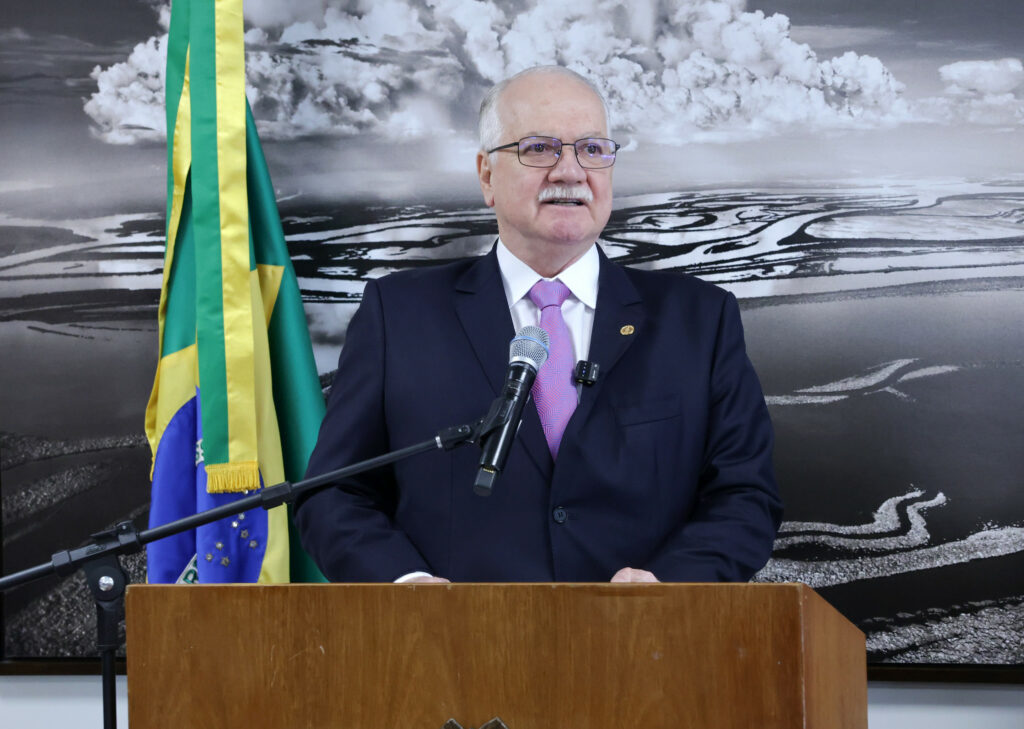 “Presidência tem o dever de zelar pela integridade da Corte”, diz Fachin