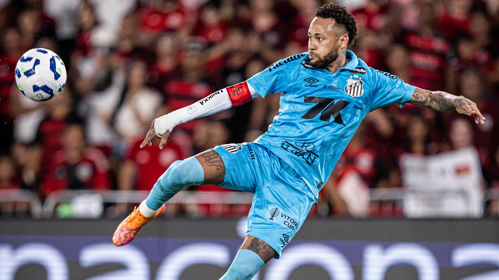 Rodolfo Borges na Crusoé: O inferno de Neymar