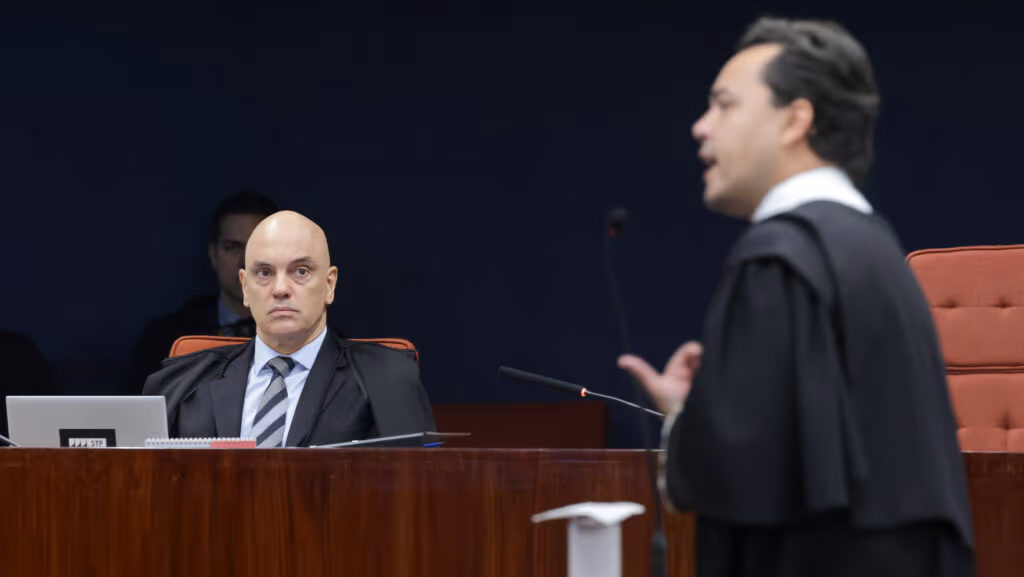 Crusoé: Advogado compara caso de Filipe Martins ao de Vorcaro