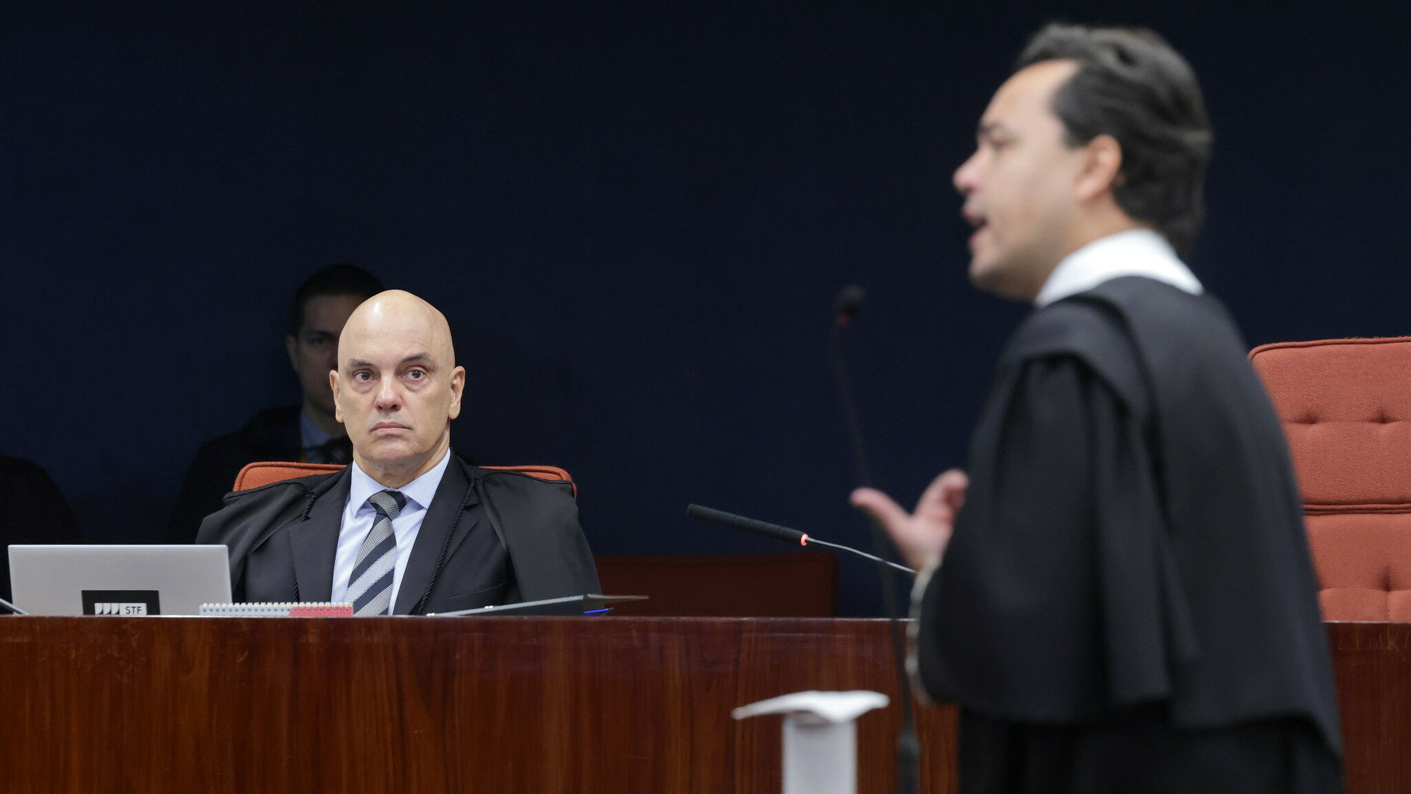 Crusoé: Advogado compara caso de Filipe Martins ao de Vorcaro