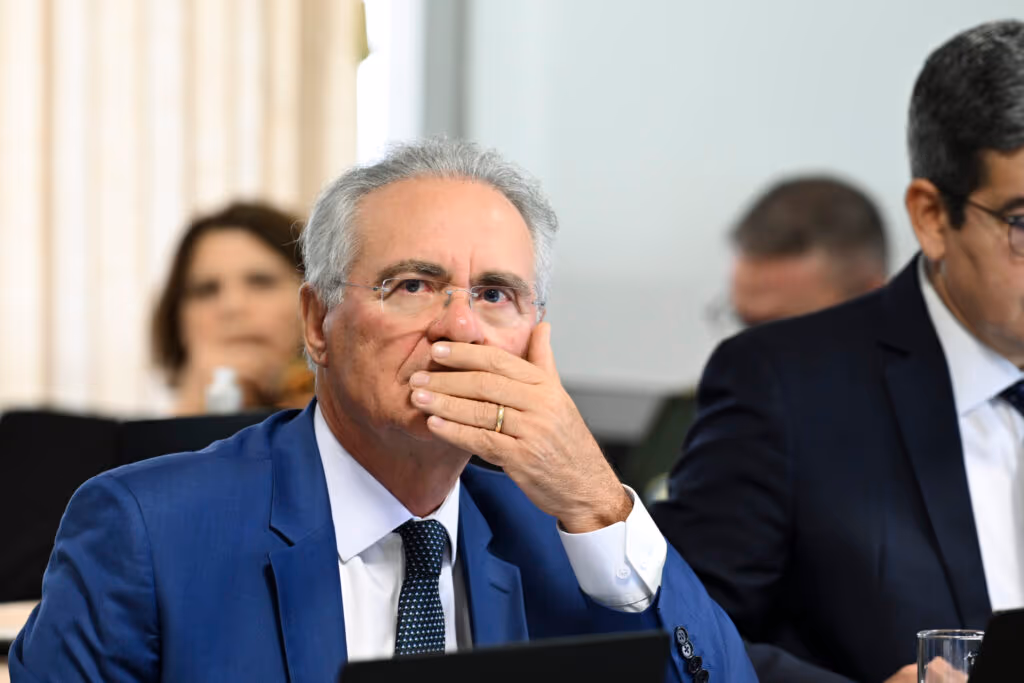 Renan não se esquece do jantar entre Cunha, Lira e Derrite