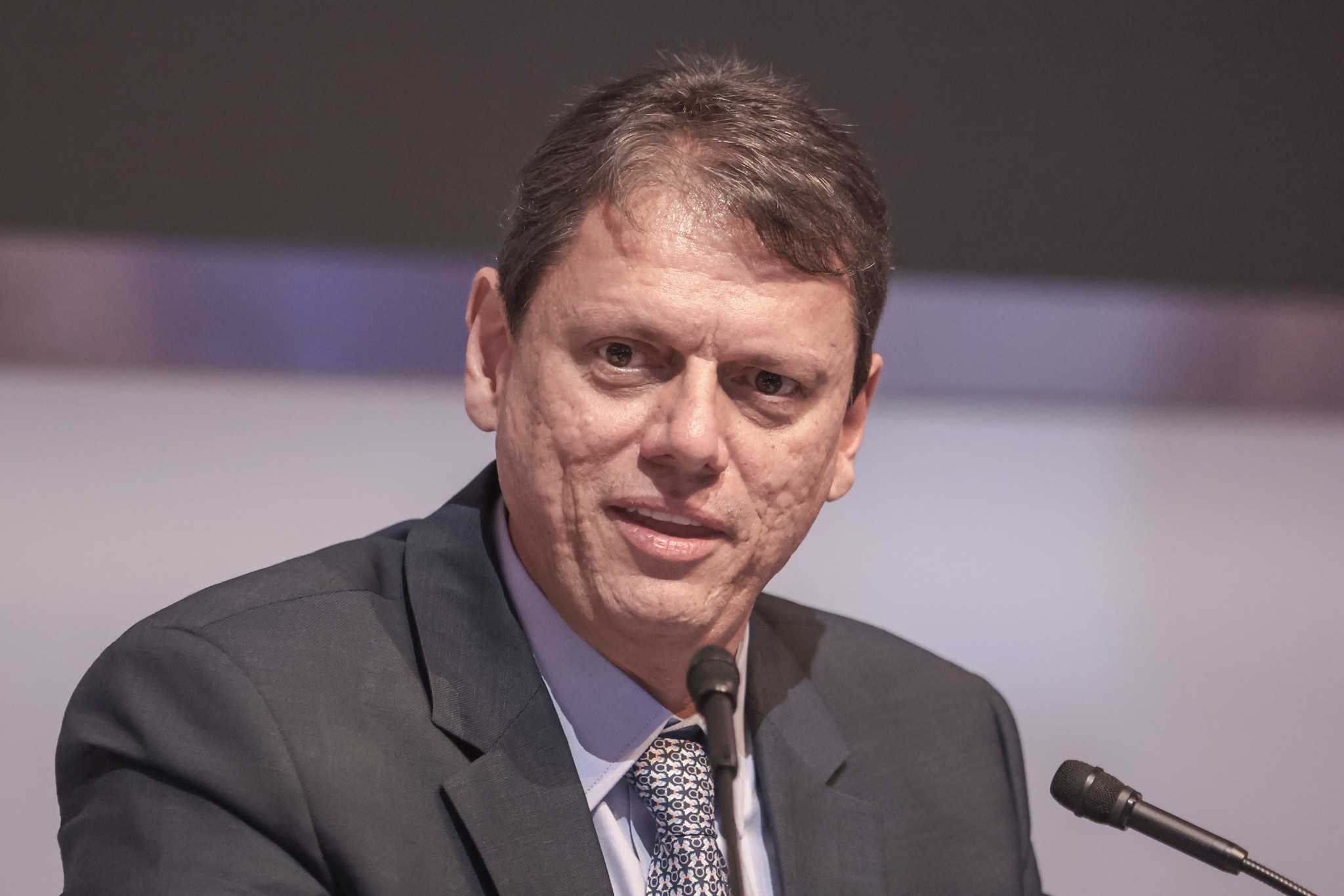 “Nós vamos livrar o Brasil do PT”, diz Tarcísio