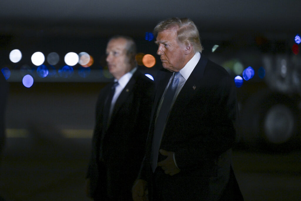 Crusoé: Operações terrestres na Venezuela começarão “muito em breve”, diz Trump