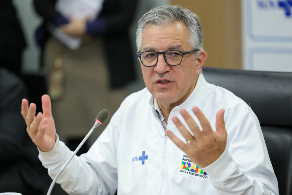 Padilha nega perseguição à Ypê e cita diretor da Anvisa indicado por Bolsonaro