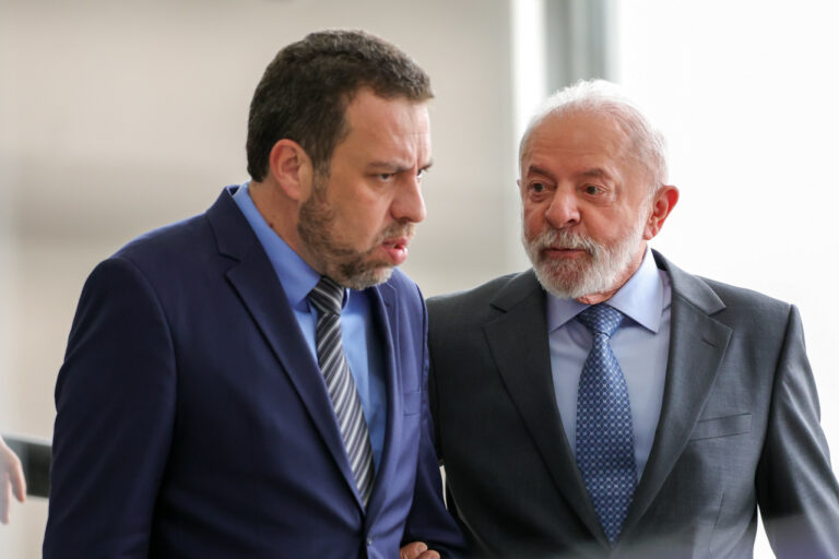 Boulos vai deixar o PSOL e se filiar ao PT; objetivo é substituir Lula em 2030