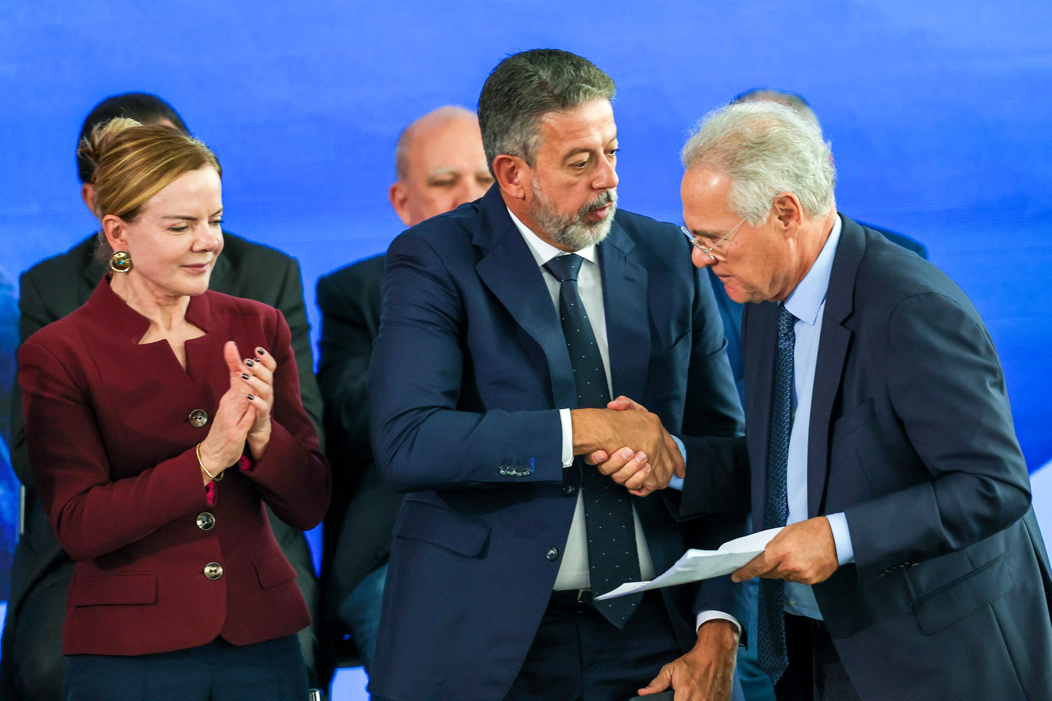 “Ele não tem nenhuma experiência em ajudar Alagoas”, diz Renan sobre Lira