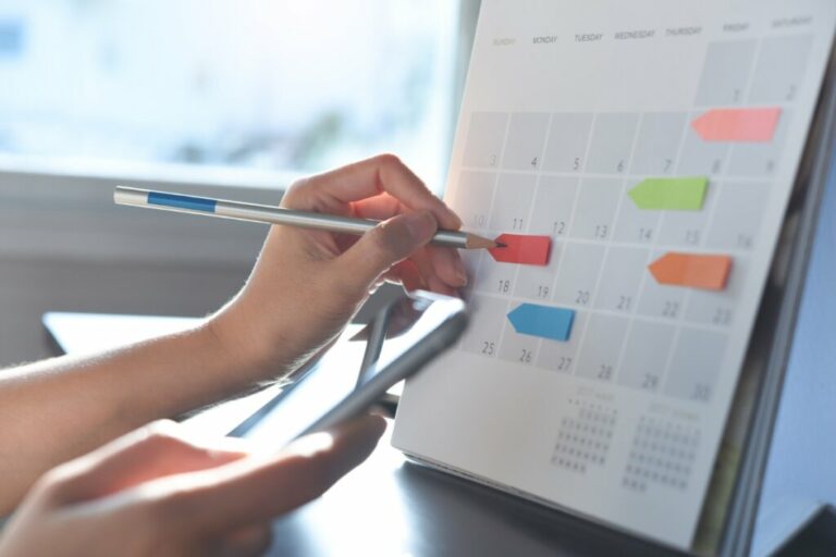 Saiba como lidar com a sobrecarga de decisões no trabalho