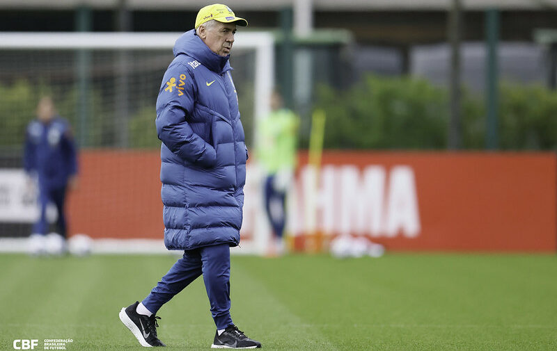 Ancelotti comanda treino da Seleção com elenco esvaziado