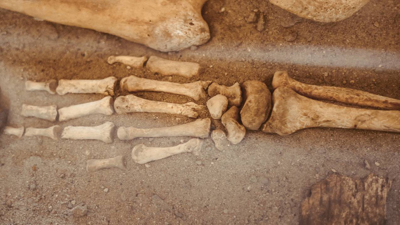 Arqueólogos descobrem túmulos solitários do antigo Reino de Kerma no isolado Deserto de Bayuda