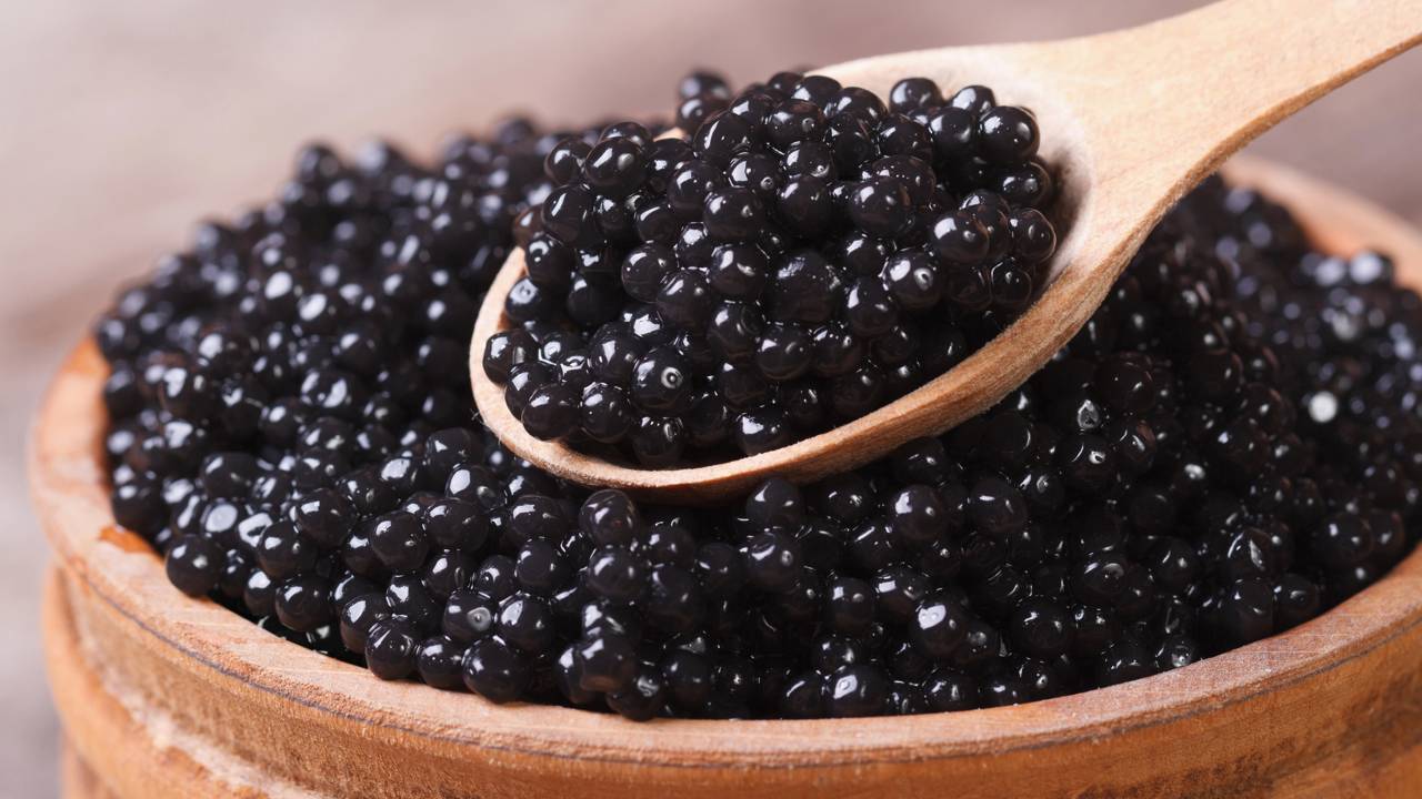 Assim essa cidade de 24 habitantes se tornou a fábrica de caviar mais cobiçada do mundo