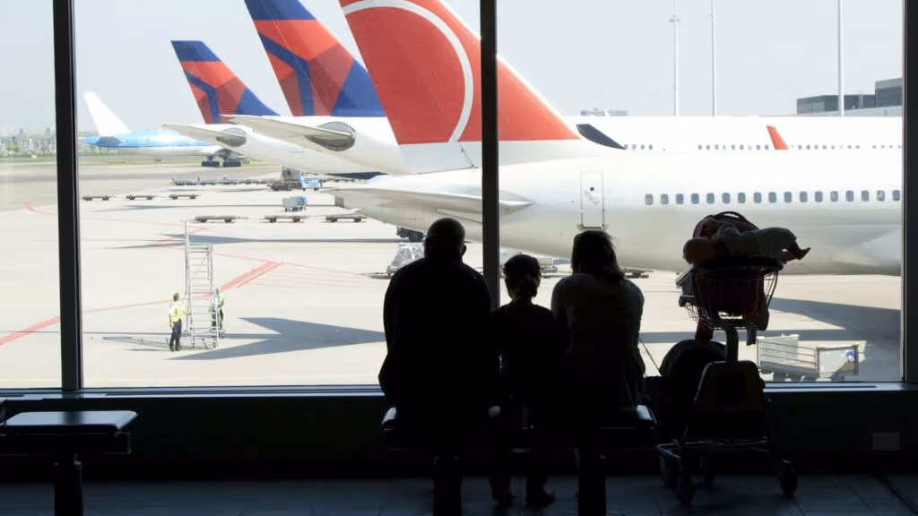 Cada quilo conta. Não são apenas as malas: companhias aéreas também estão a começar a pesar passageiros
