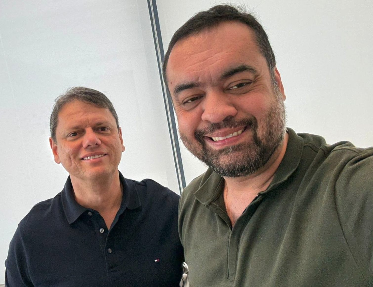 Cláudio Castro se reúne com Tarcísio para discutir segurança pública