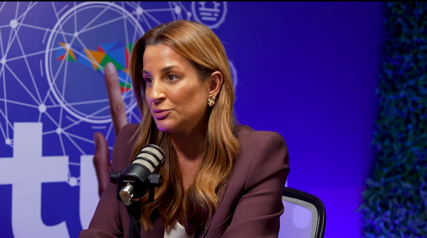 “Não consigo entender o que ele fala”, diz prefeita sobre Jair Renan