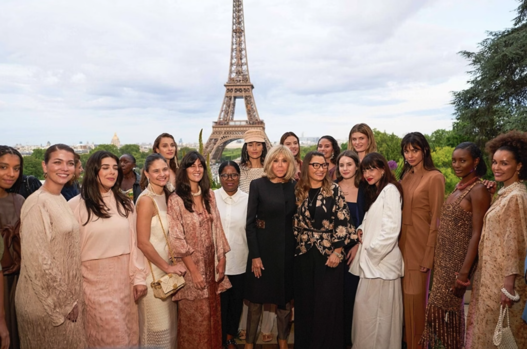 Governo gasta R$ 344 mil em desfile com Janja em Paris