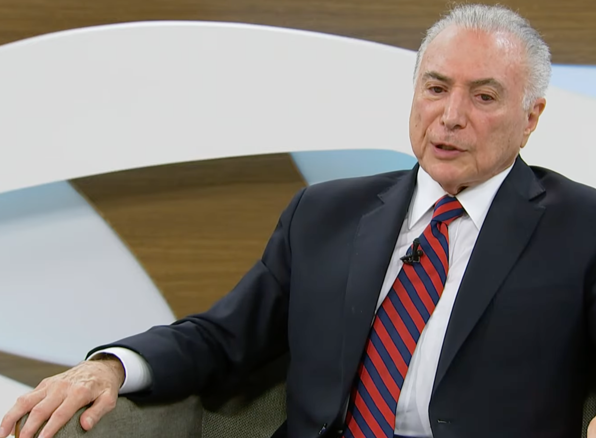 Crusoé: A “mediação” de Temer pelo Banco Master