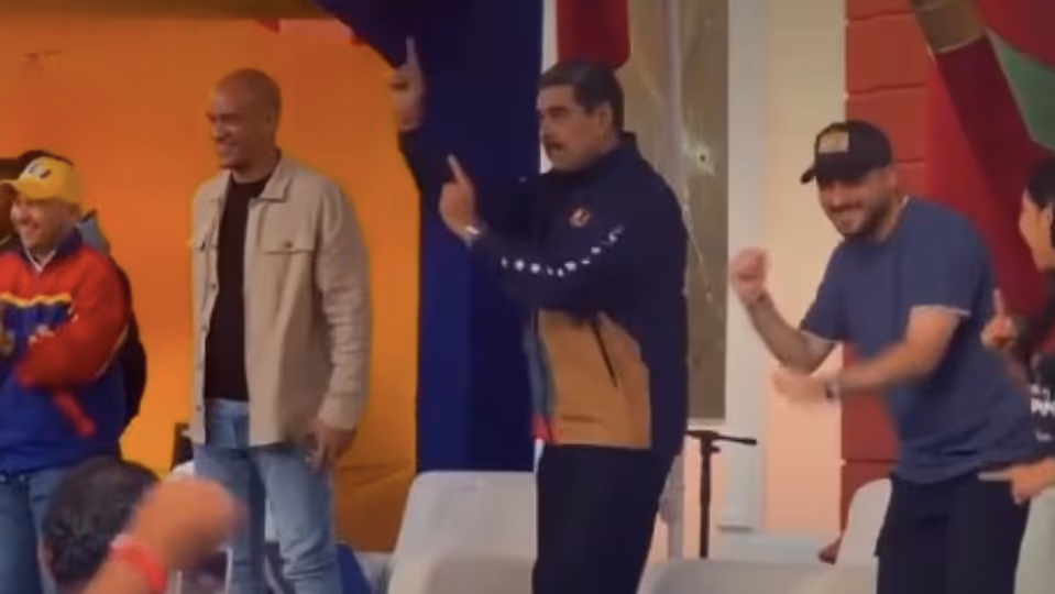 Crusoé: Tambores da guerra animam dancinha da paz de Maduro