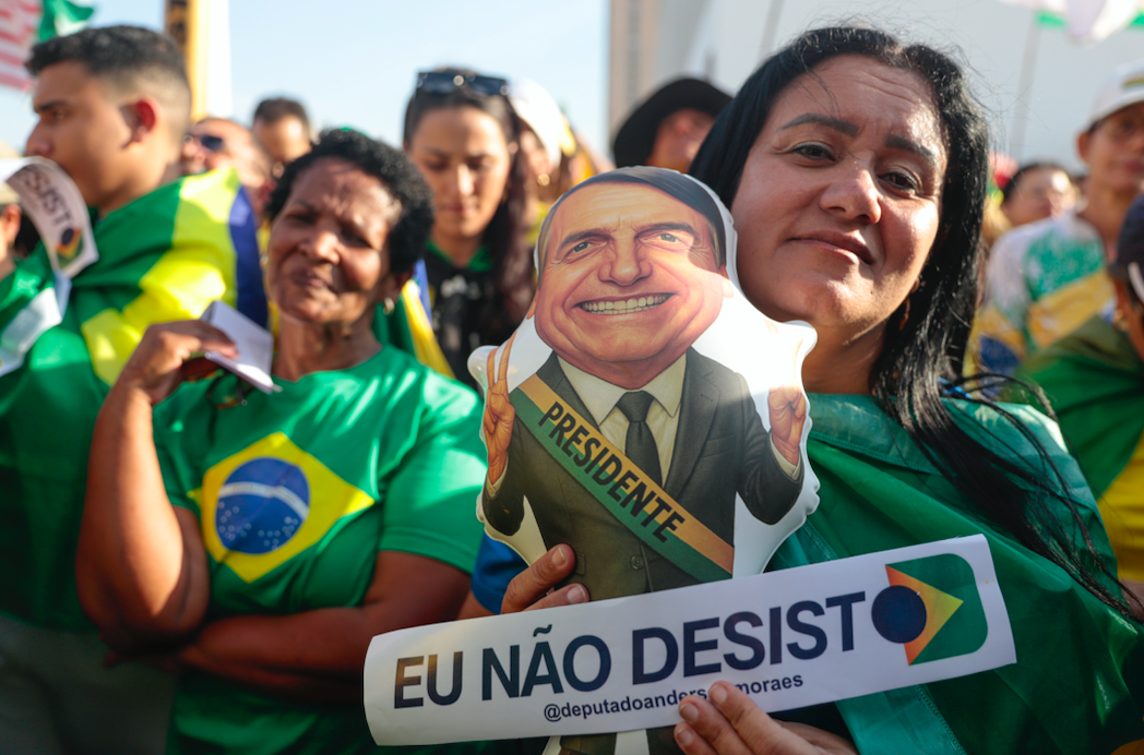 Bolsonaro acima de tudo?