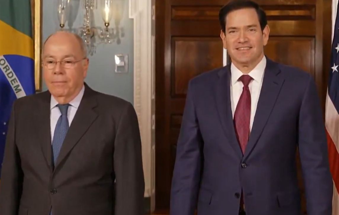 “Querem resolver rapidamente as questões com o Brasil”, diz Vieira sobre EUA