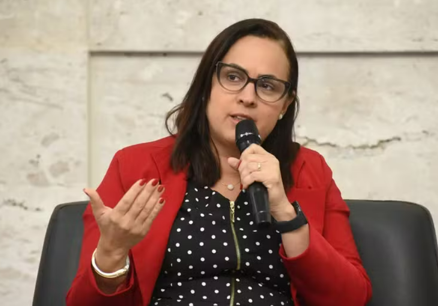 Presidente do INSS pede afastamento de vice por ligação com Stefanutto