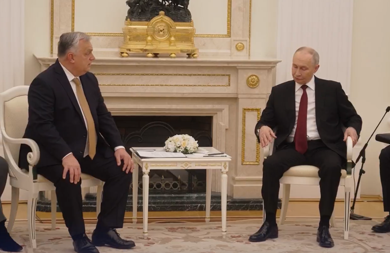 Presidente polonês cancela encontro com Orbán após visita a Putin