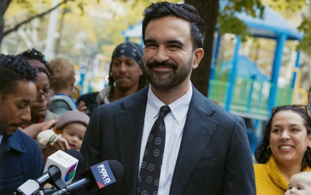 “Governarei como socialista democrático”, diz novo prefeito de Nova York