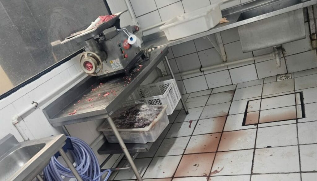 Famoso supermercado é interditado por falta de condições sanitárias