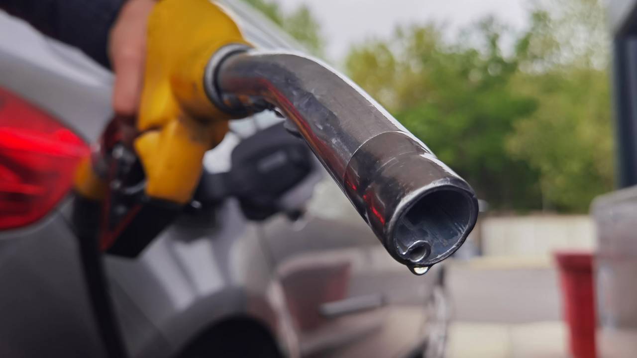 Como identificar se a gasolina foi adulterada após encher o tanque?