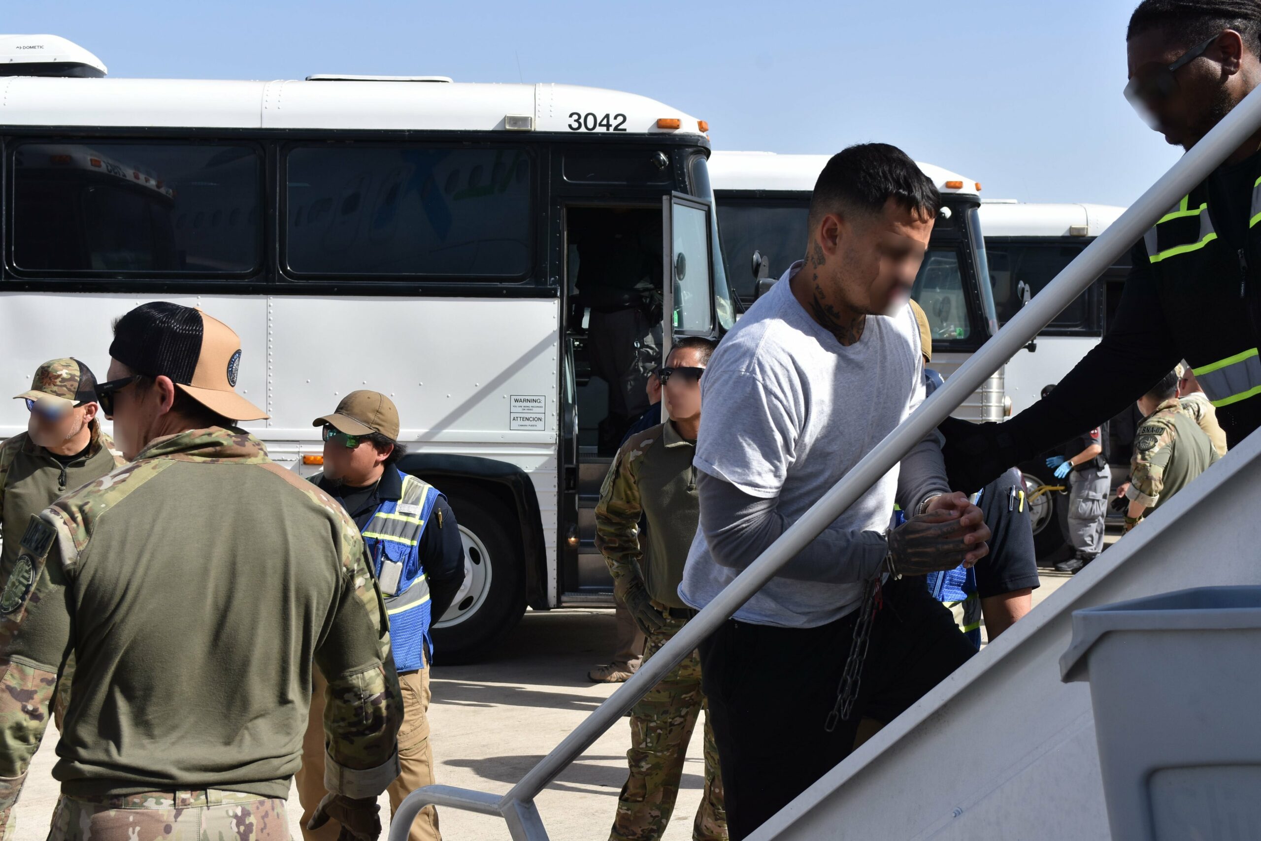 Crusoé: O braço violento de Maduro na América Latina